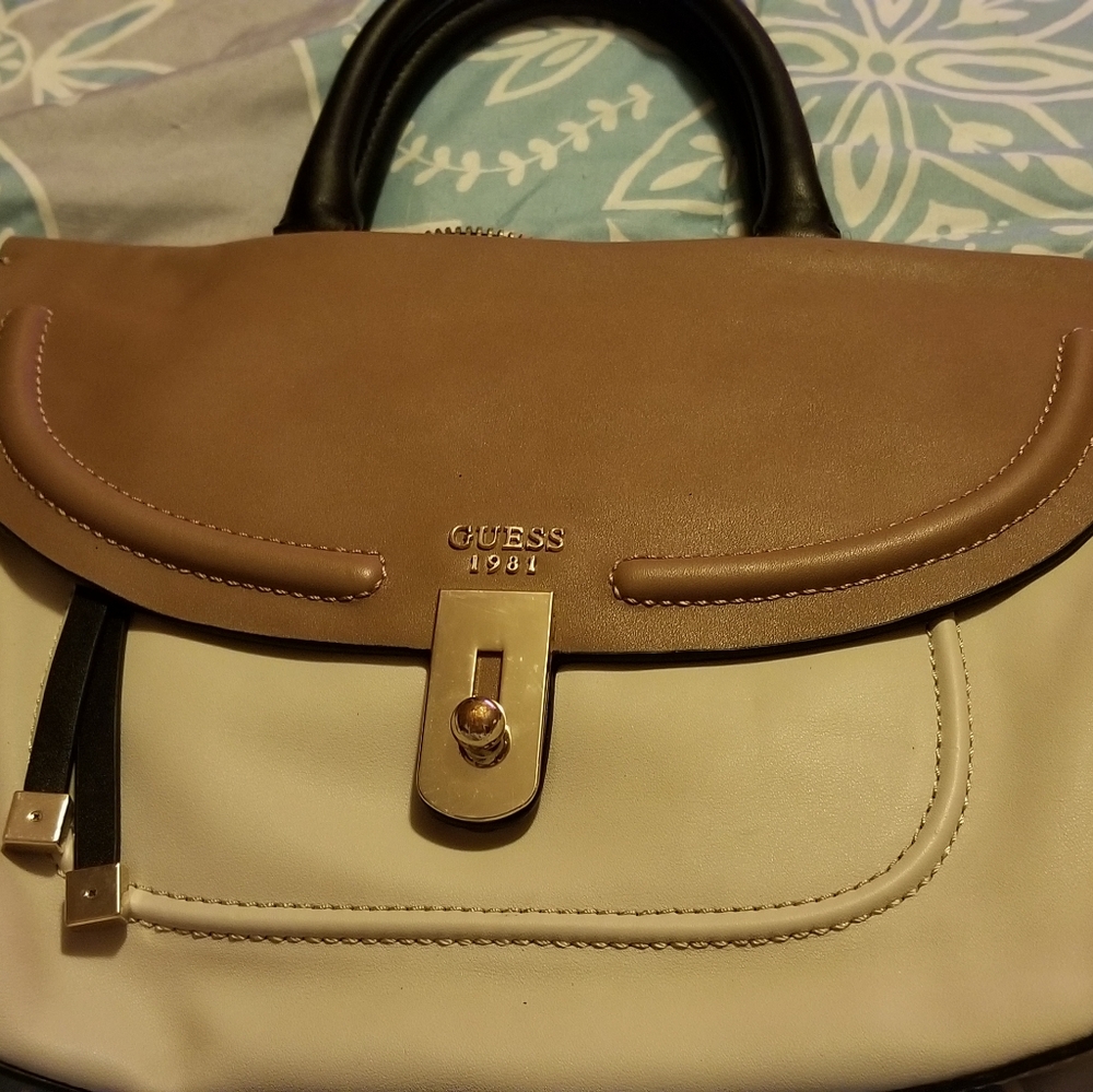 Guess purse